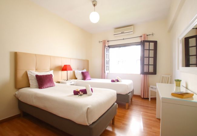 Villa Royal Sandals (Albufeira) Villa Royal Sandals (Albufeira)