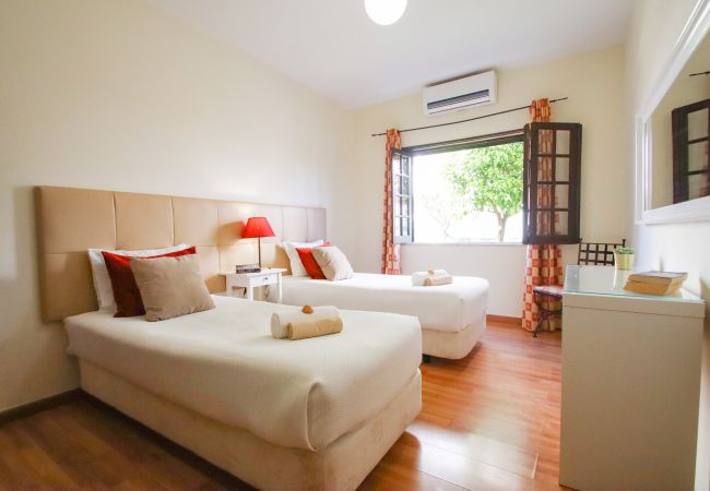 Villa Royal Sandals (Albufeira) Villa Royal Sandals (Albufeira)