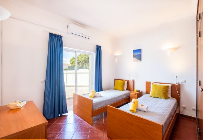 Villa Bermudas (Albufeira) Villa Bermudas (Albufeira)