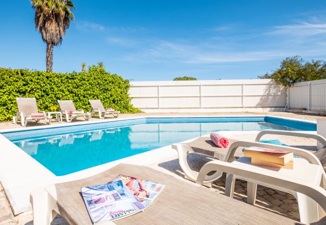 Villa Bermudas (Albufeira) Villa Bermudas (Albufeira)