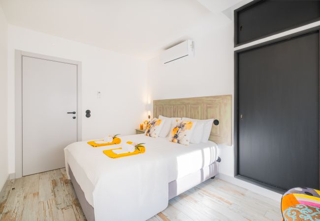 Apartment Carvoeiro By The Sea 3 (Carvoeiro) Apartment Carvoeiro By The Sea 3 (Carvoeiro)