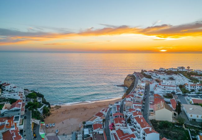 Apartment Carvoeiro By The Sea 3 (Carvoeiro) Apartment Carvoeiro By The Sea 3 (Carvoeiro)