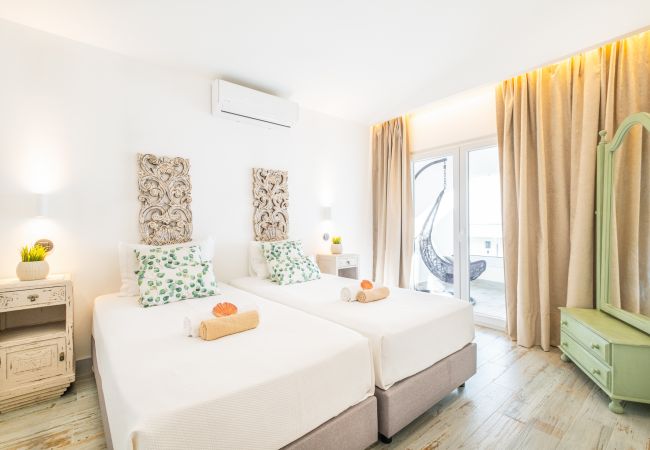 Apartment Carvoeiro By The Sea 3 (Carvoeiro) Apartment Carvoeiro By The Sea 3 (Carvoeiro)