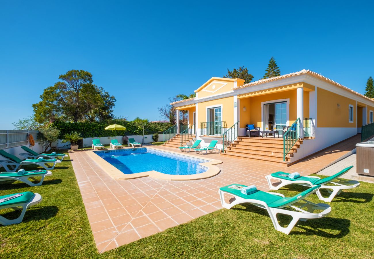 Villa in Albufeira - Villa Alegria