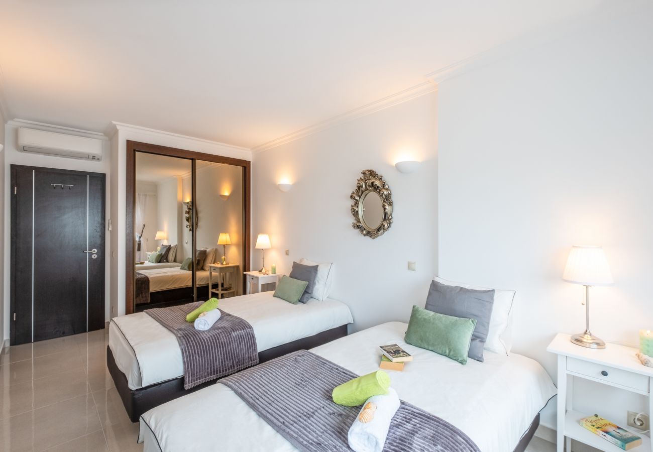 Villa in Albufeira - Villa Antiqua
