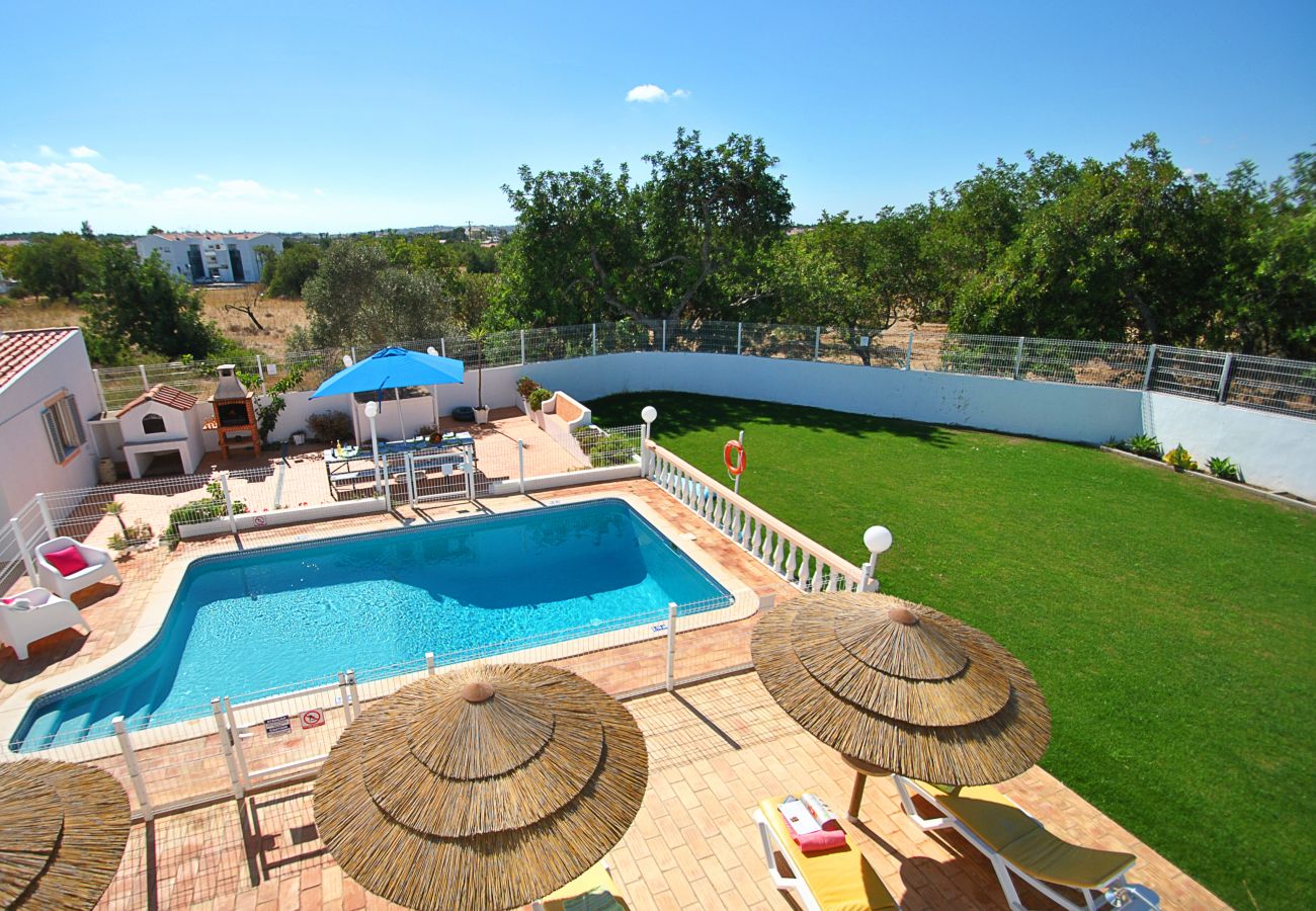 Villa in Ferreiras - Villa Guerreiro