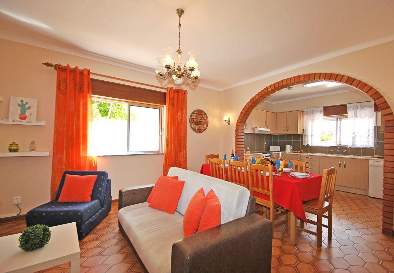 Villa in Ferreiras - Villa Guerreiro