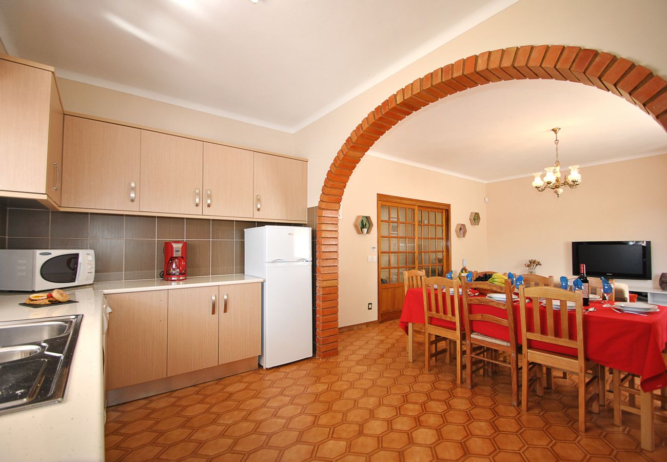 Villa in Ferreiras - Villa Guerreiro
