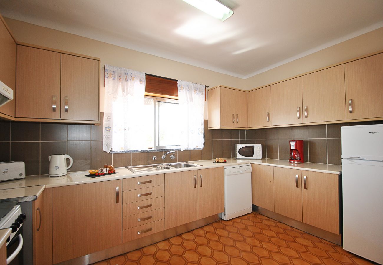 Villa in Ferreiras - Villa Guerreiro