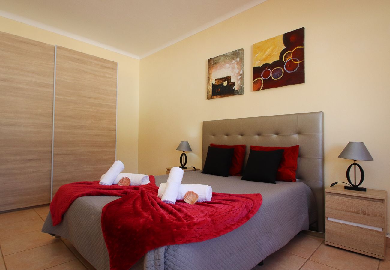 Villa in Ferreiras - Villa Guerreiro