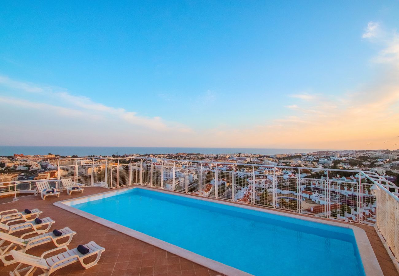 Apartment in Albufeira - Penthouse Miami