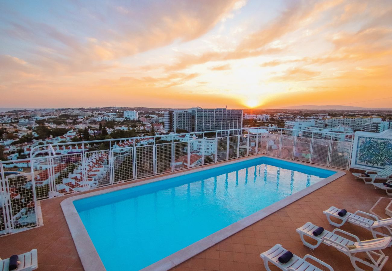 Apartment in Albufeira - Penthouse Miami