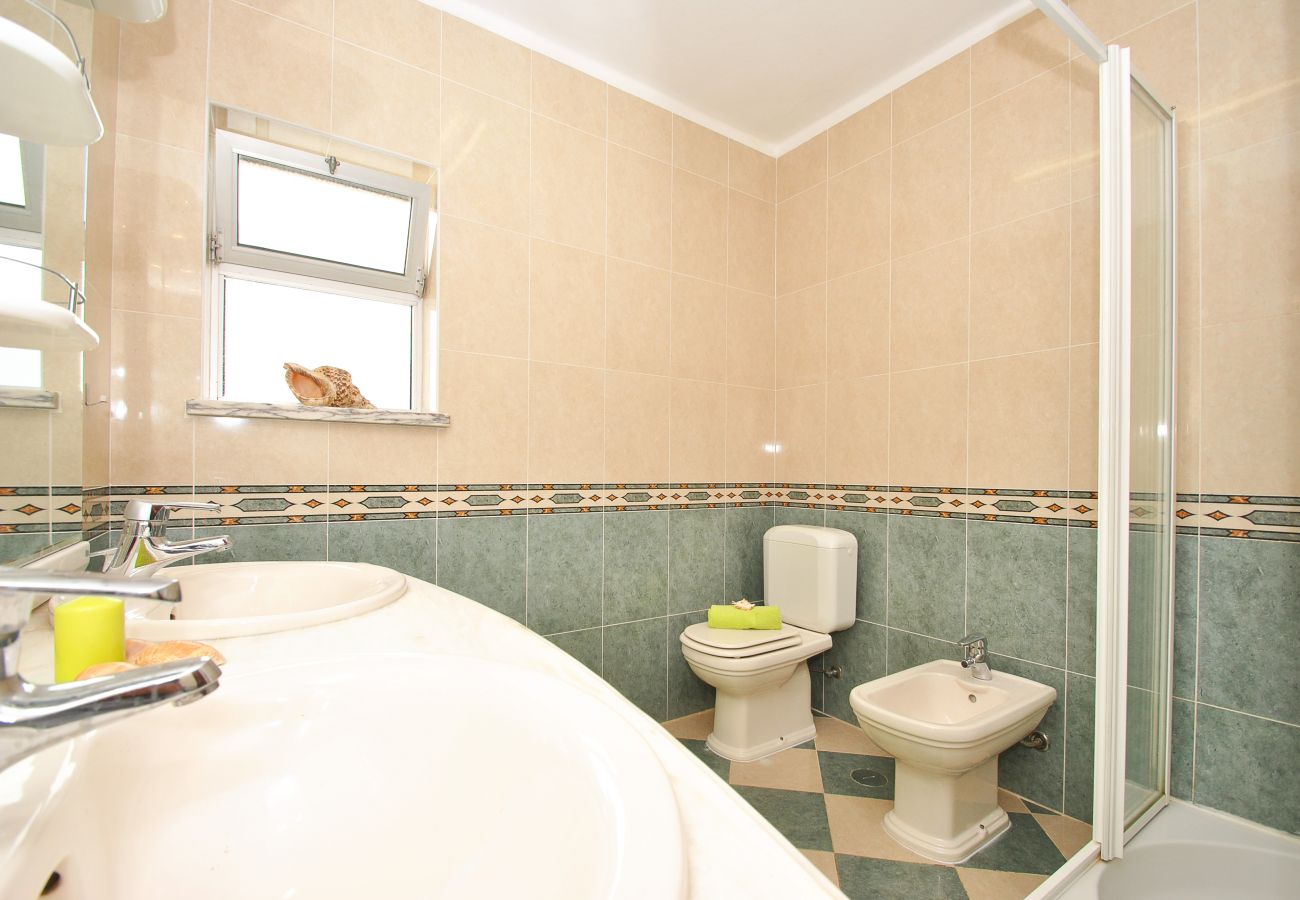 Apartment in Quarteira - Apartment Canary