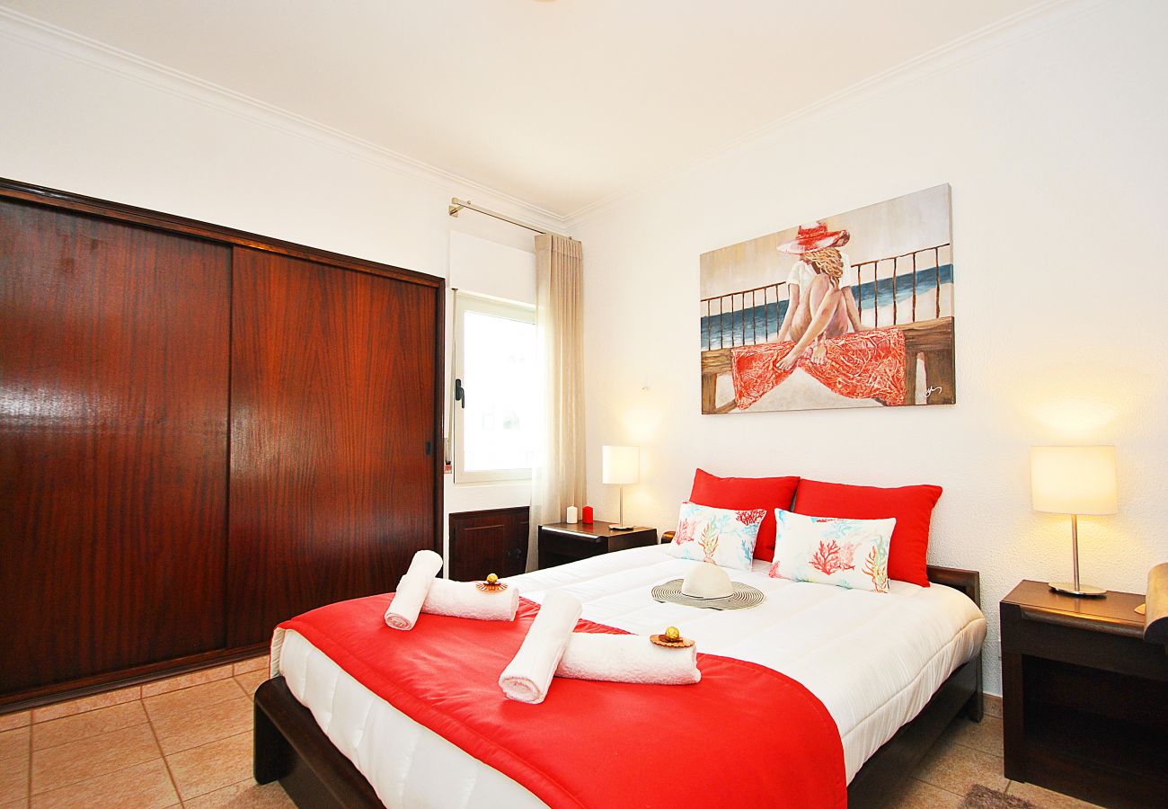 Apartment in Quarteira - Apartment Canary