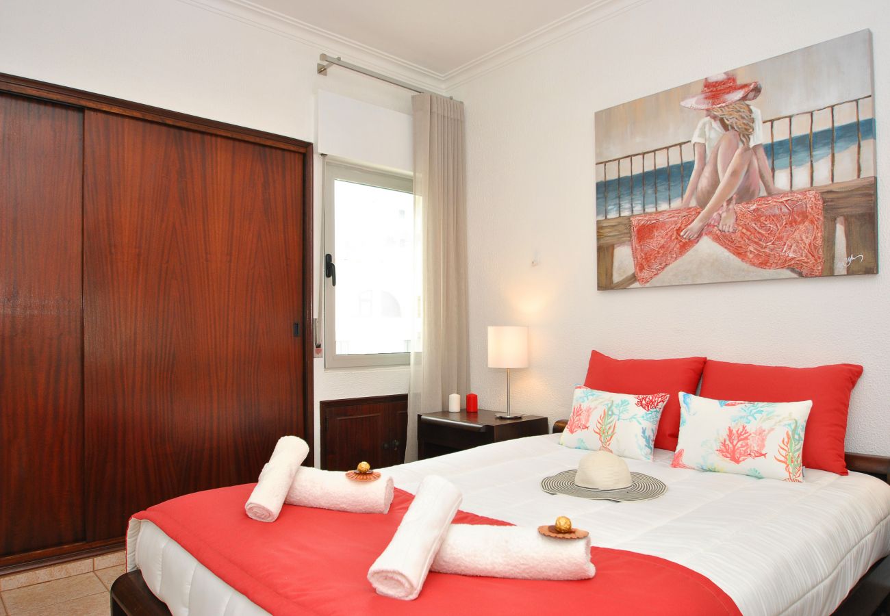 Apartment in Quarteira - Apartment Canary