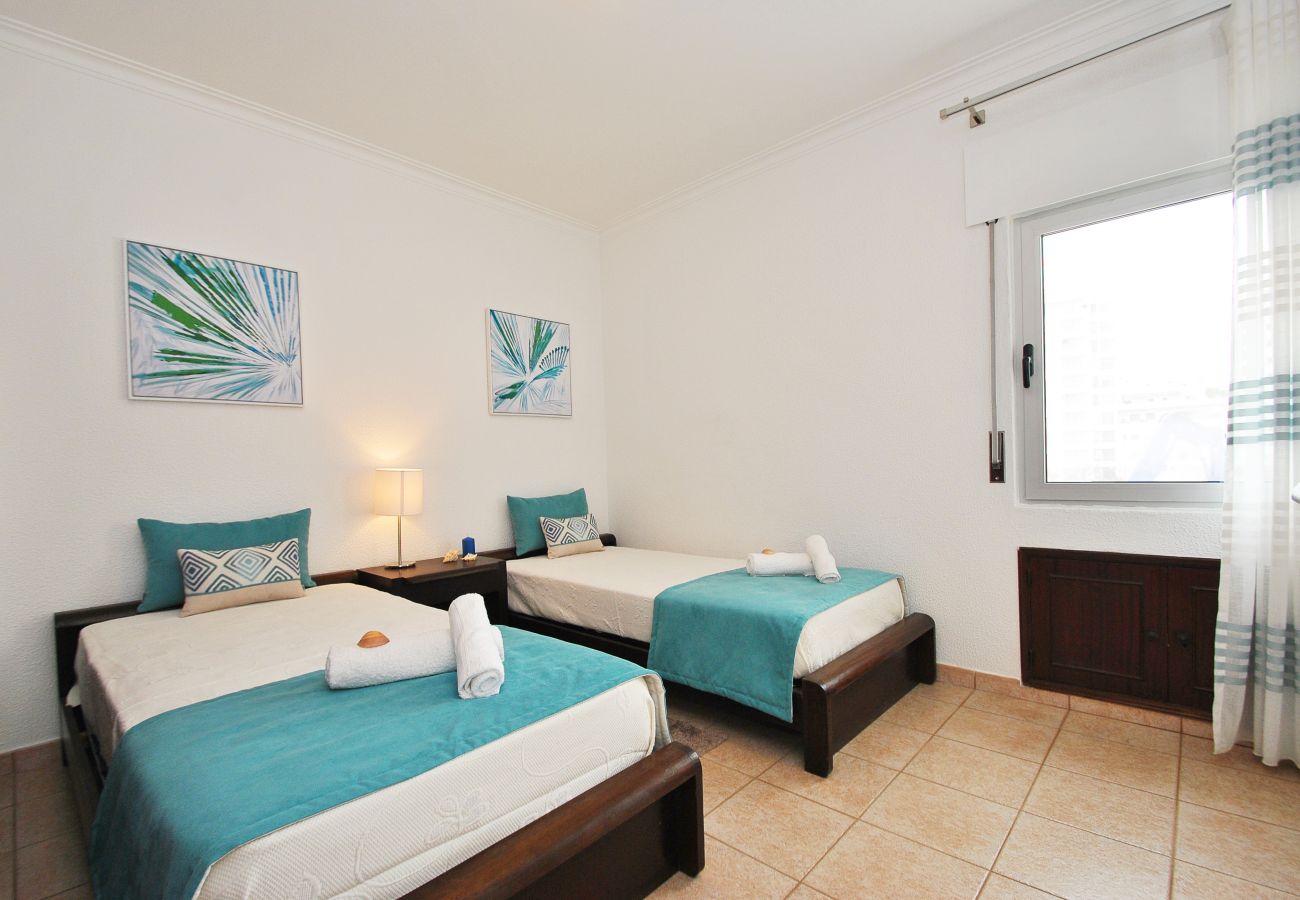 Apartment in Quarteira - Apartment Canary
