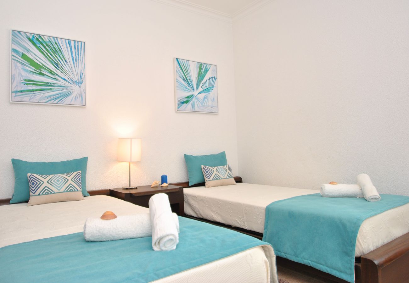 Apartment in Quarteira - Apartment Canary