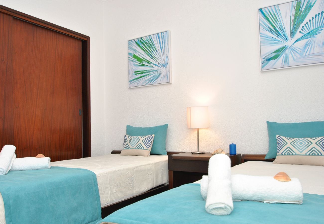 Apartment in Quarteira - Apartment Canary