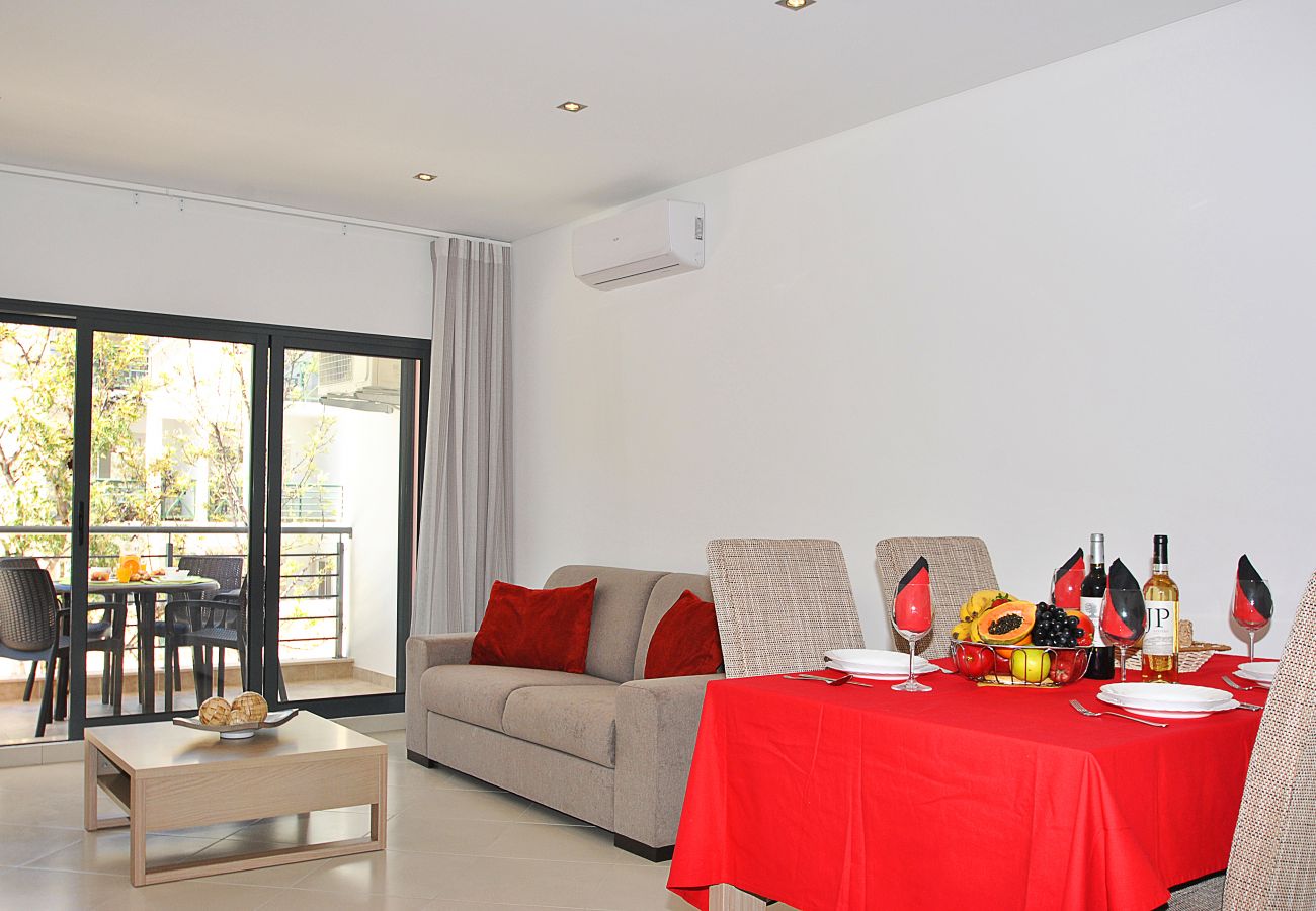 Apartment in Albufeira - Apartment Caracas 1