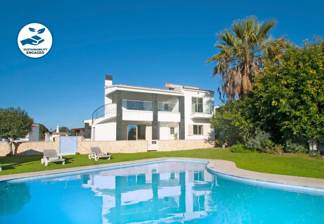 Villa/Dettached house in Albufeira - Villa Hollywood