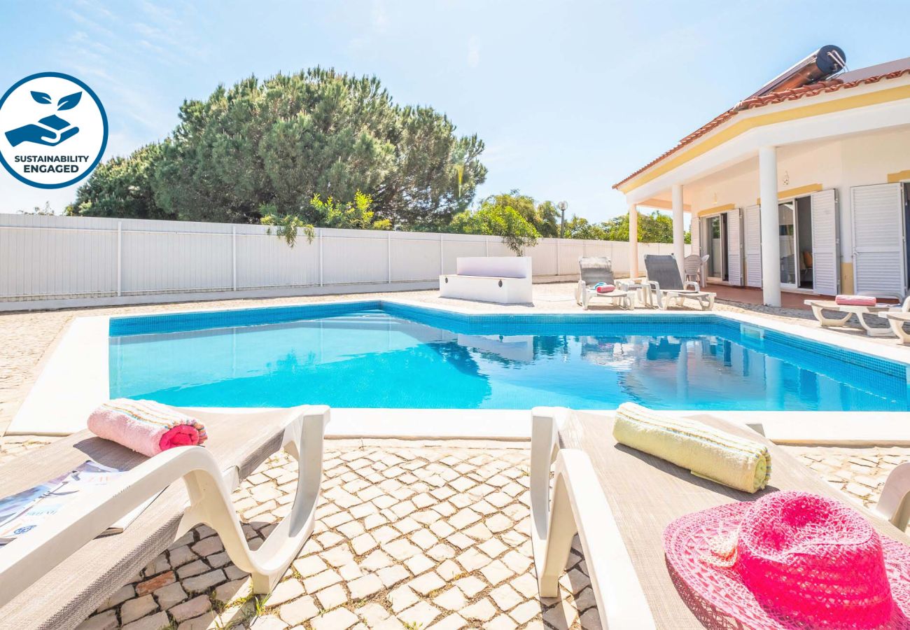 Villa in Albufeira - Villa Bermudas