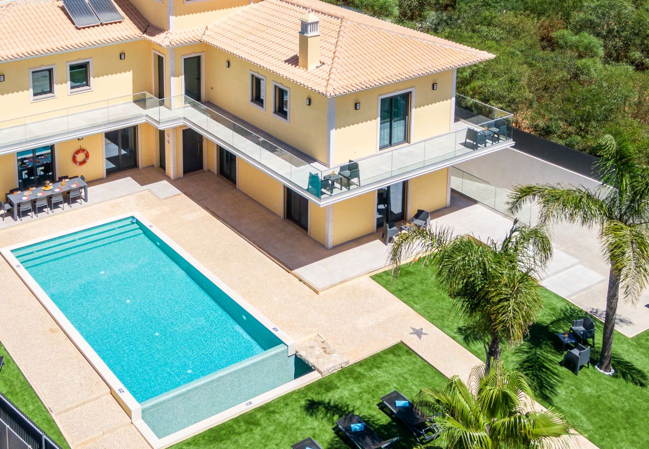 Villa in Albufeira - Villa Coral Bay