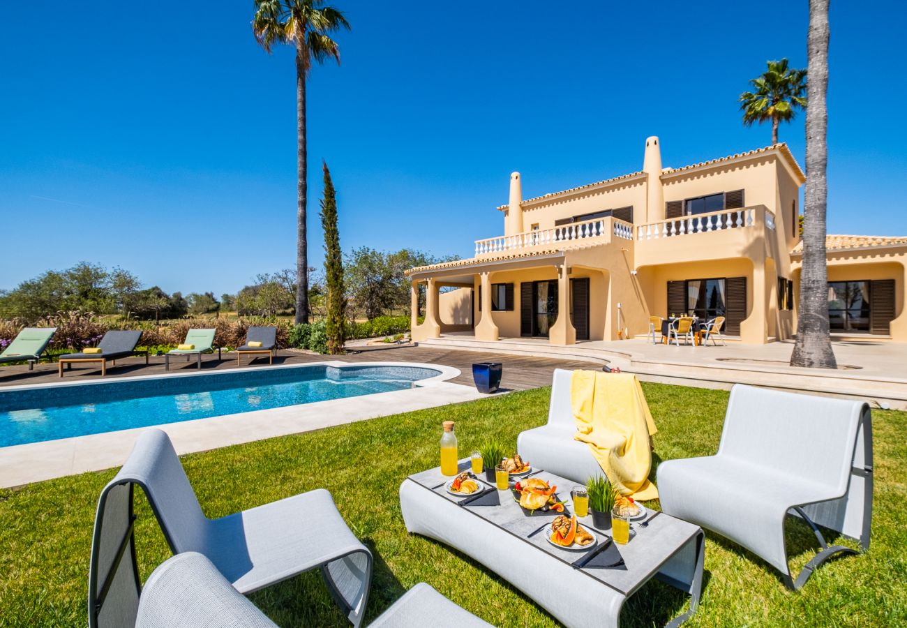 Villa in Albufeira - Villa Oasis del Mar