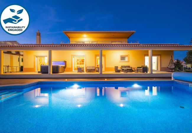 Villa in Carvoeiro - Villa Golden Bay