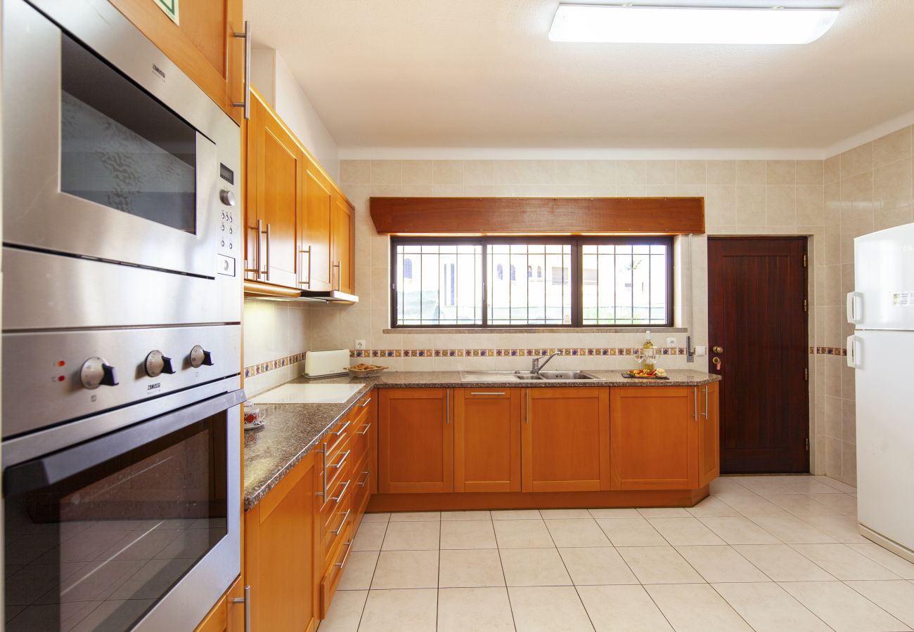 Villa in Albufeira - Villa Bellegarde