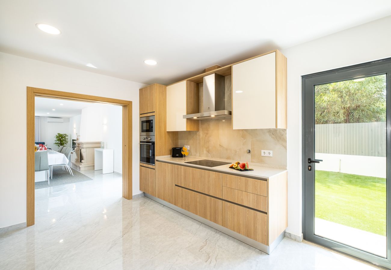 Villa in Albufeira - Villa Lion Beach